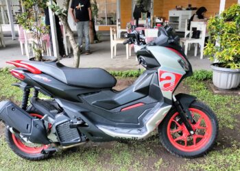 Aprilia SR-GT 200